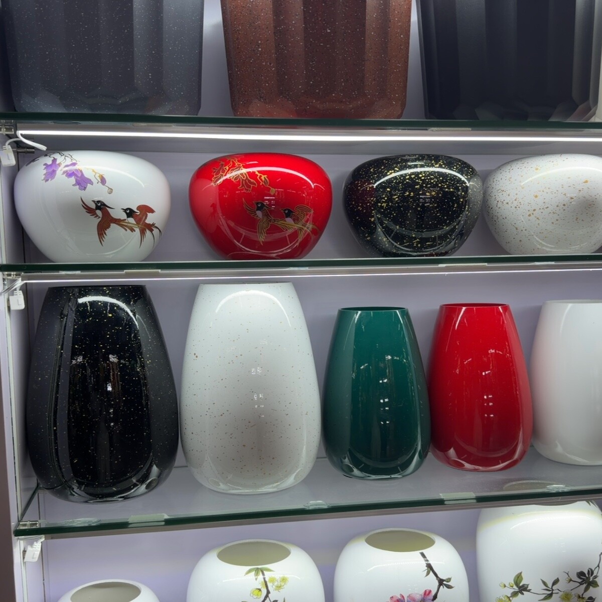Embellished Vase Wholesale China