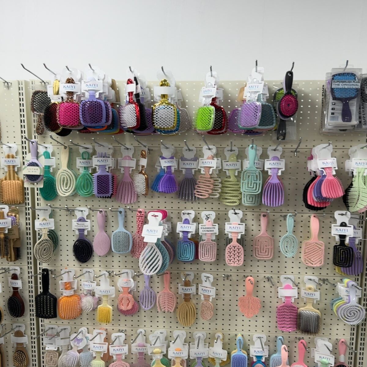 Dongyang Comb Factory — Hair Brushes factory in China
