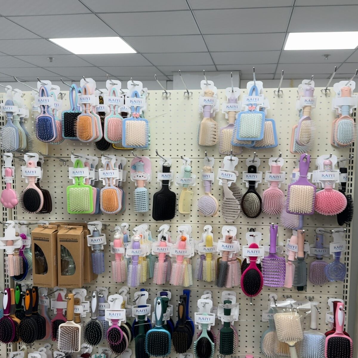 Dongyang Comb Factory — Hair Brushes factory in China