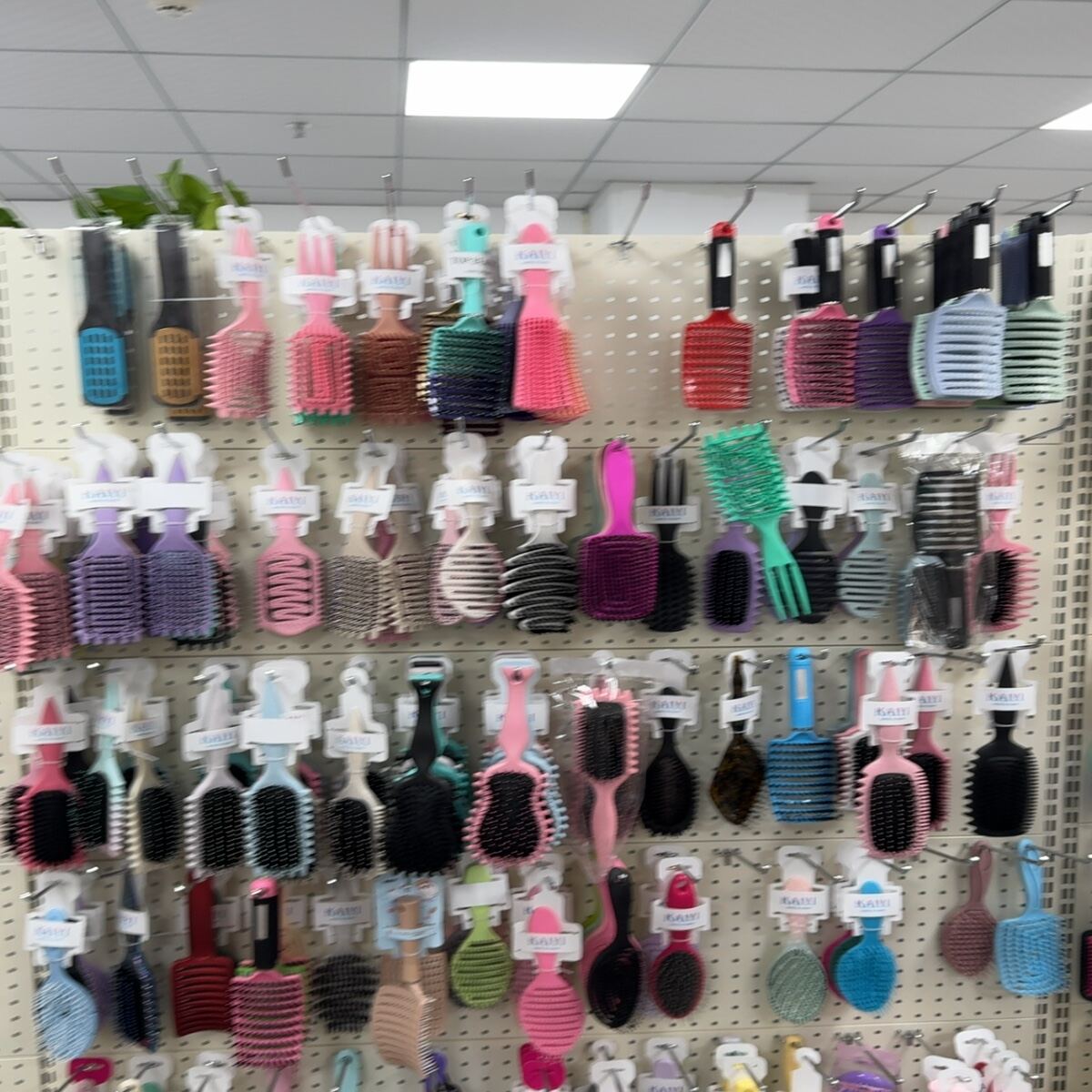 Dongyang Comb Factory — Hair Brushes factory in China