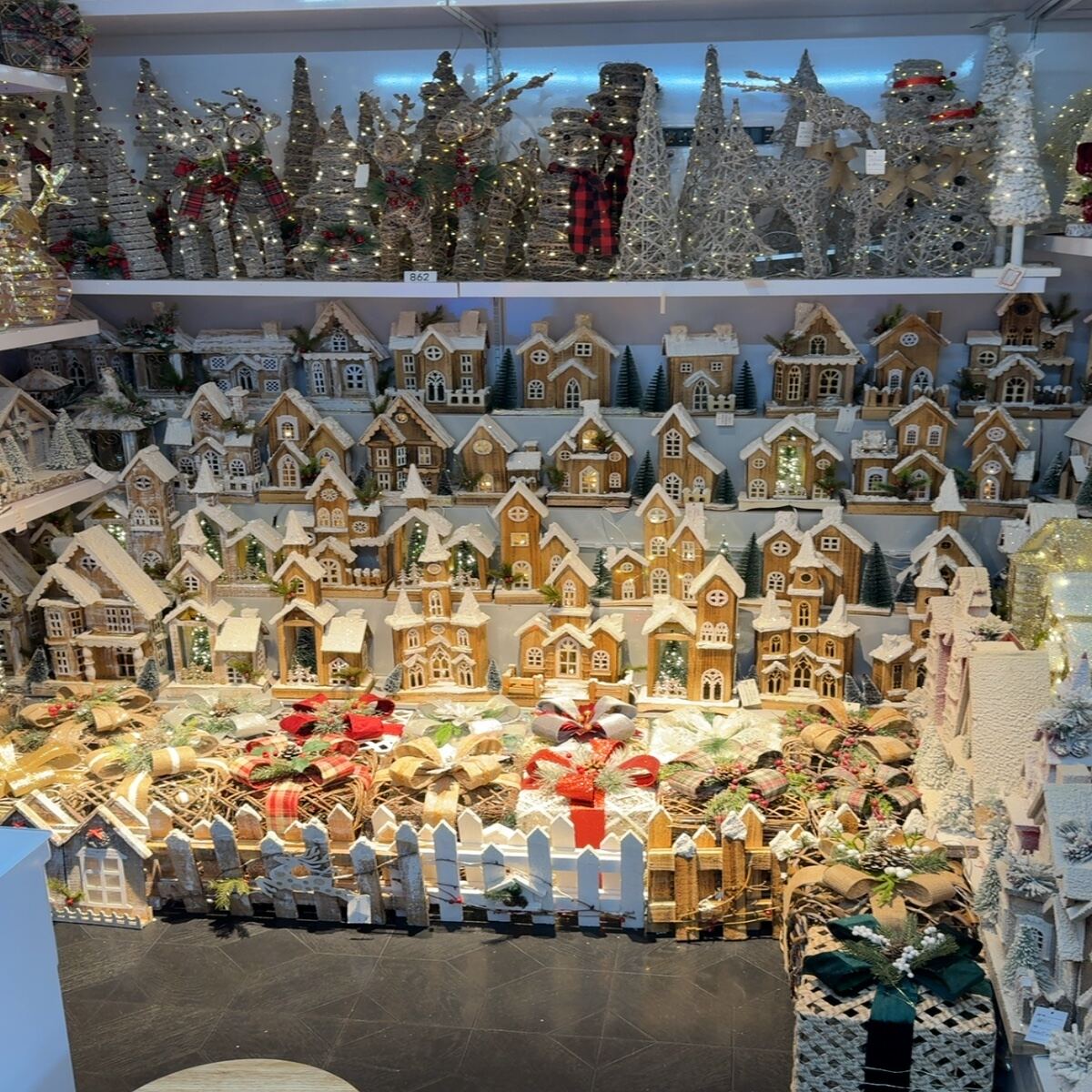 Yiwu-D1-F3-A3-6182 — Christmas Decorations Source
