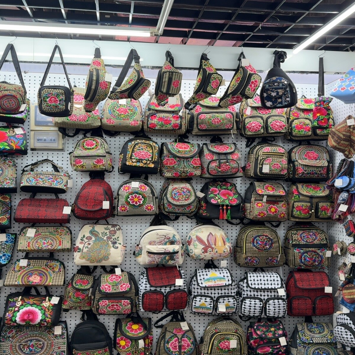 Yiwu Futian Market F1-11304